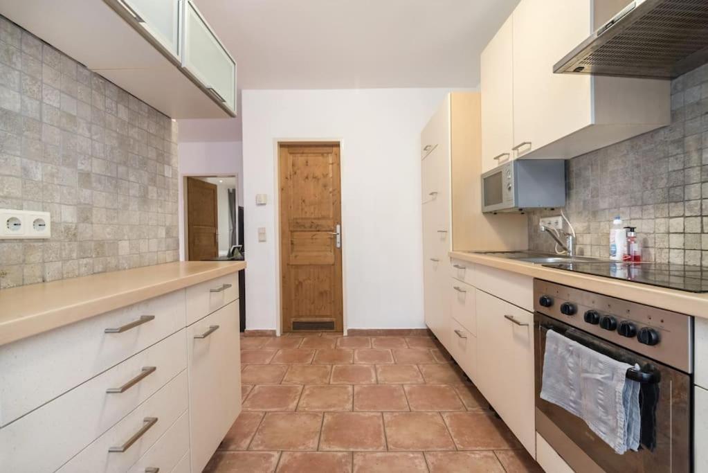 וינה Spacious Central Apartment מראה חיצוני תמונה