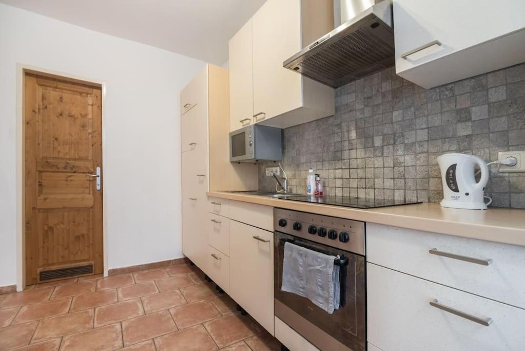 וינה Spacious Central Apartment מראה חיצוני תמונה