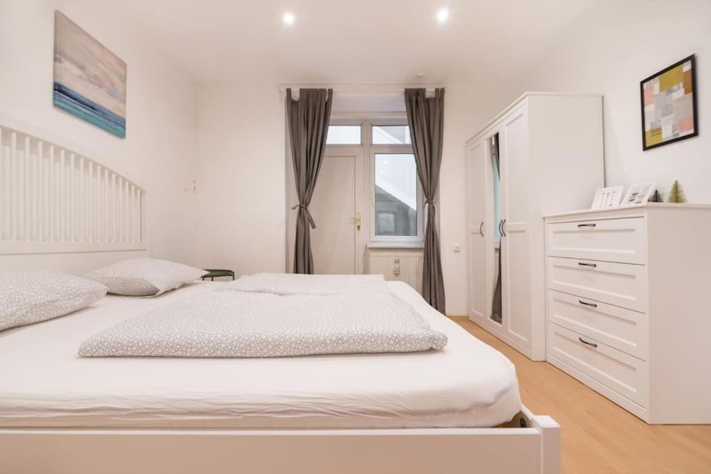 וינה Spacious Central Apartment מראה חיצוני תמונה